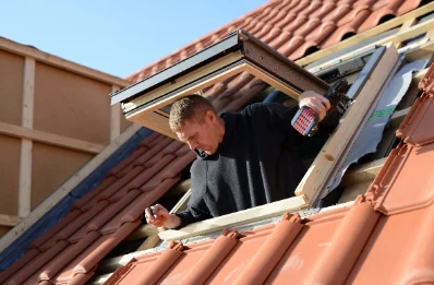 Pose de fenêtres de toit Velux à Étaimpuis